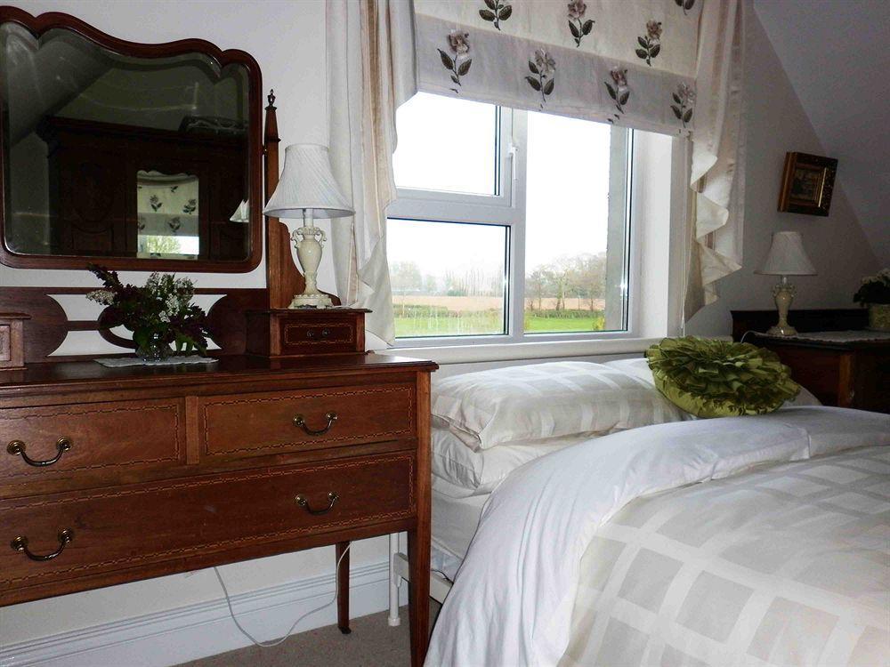 Country Garden House Holiday Homes แบลลีย์มันนี ภายนอก รูปภาพ