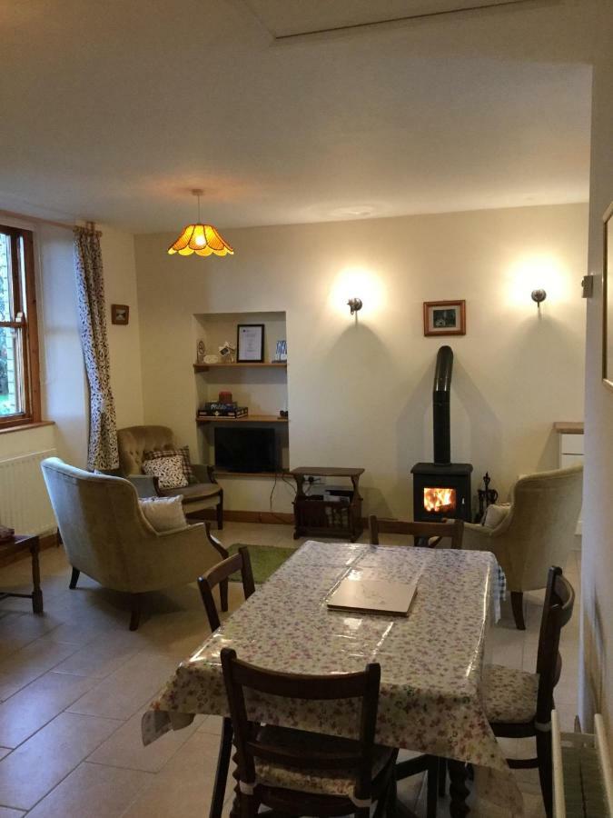 Country Garden House Holiday Homes แบลลีย์มันนี ภายนอก รูปภาพ